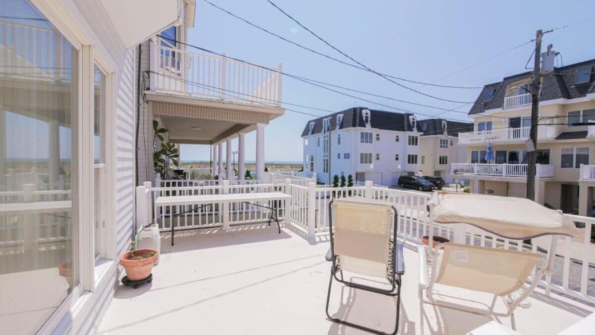 Holiday home 4 000 Sqft Beach Block Oasis - 5 Bedroom