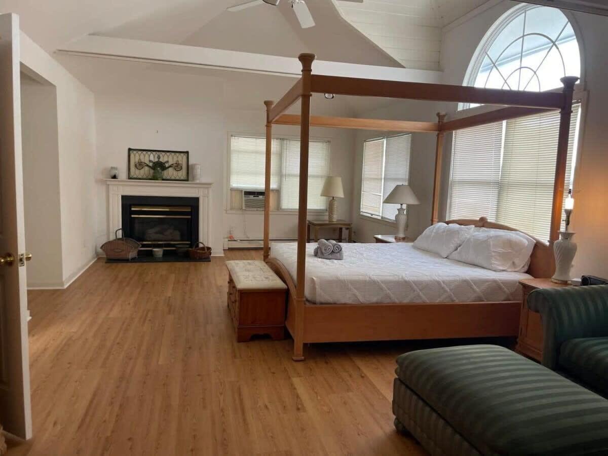 Holiday home 4 000 Sqft Beach Block Oasis - 5 Bedroom Atlantic City