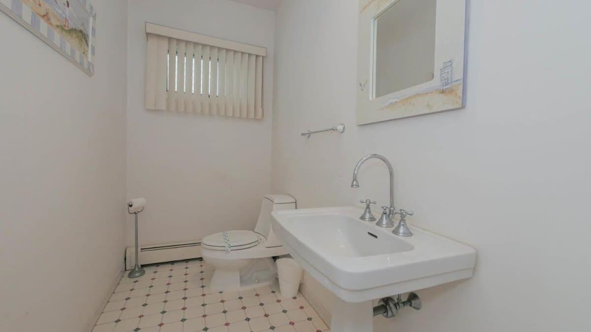 Holiday home 4 000 Sqft Beach Block Oasis - 5 Bedroom