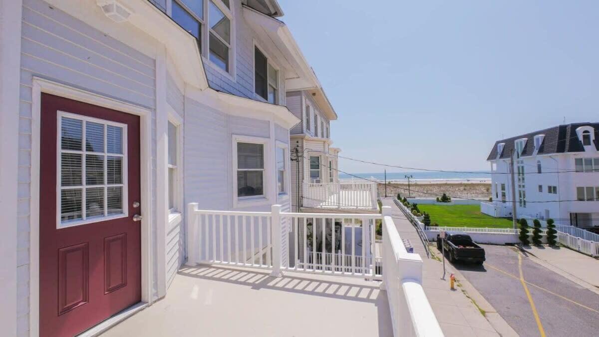4 000 Sqft Beach Block Oasis - 5 Bedroom