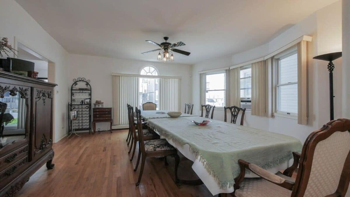 Holiday home 4 000 Sqft Beach Block Oasis - 5 Bedroom Atlantic City